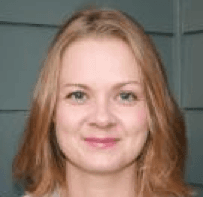 Portrait of Dr Emma Palmer